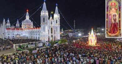 வேளாங்கண்ணி பெரிய தேர் பவனி - லட்சக்கணக்கான பக்தர்கள் பங்கேற்பு